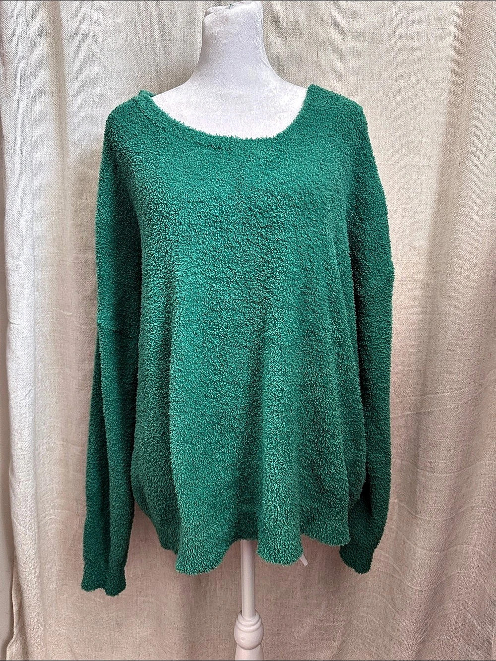 Green Scoop Neck Sweater Like Oversized L